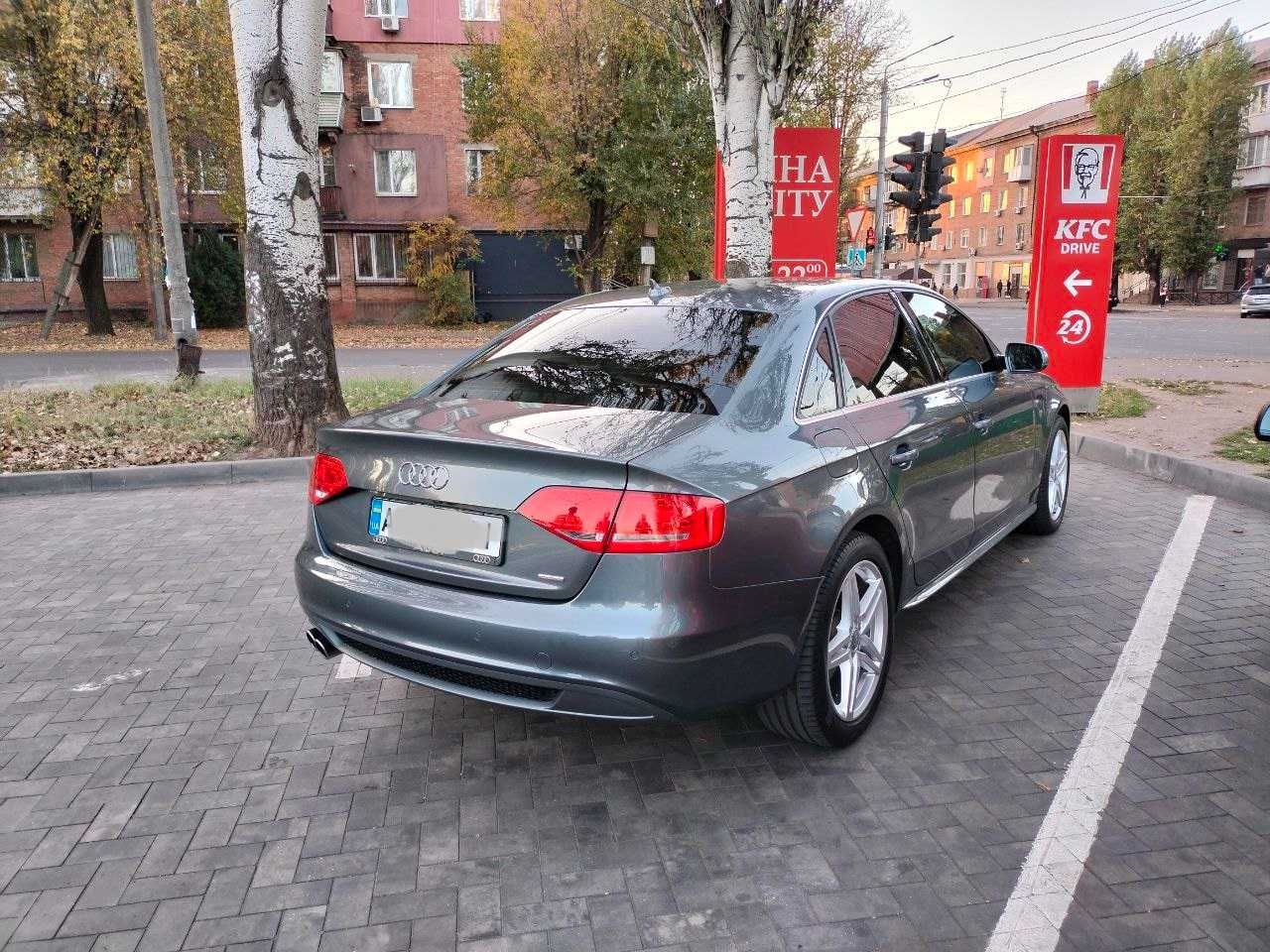 Audi A4 Quattro S-LINE