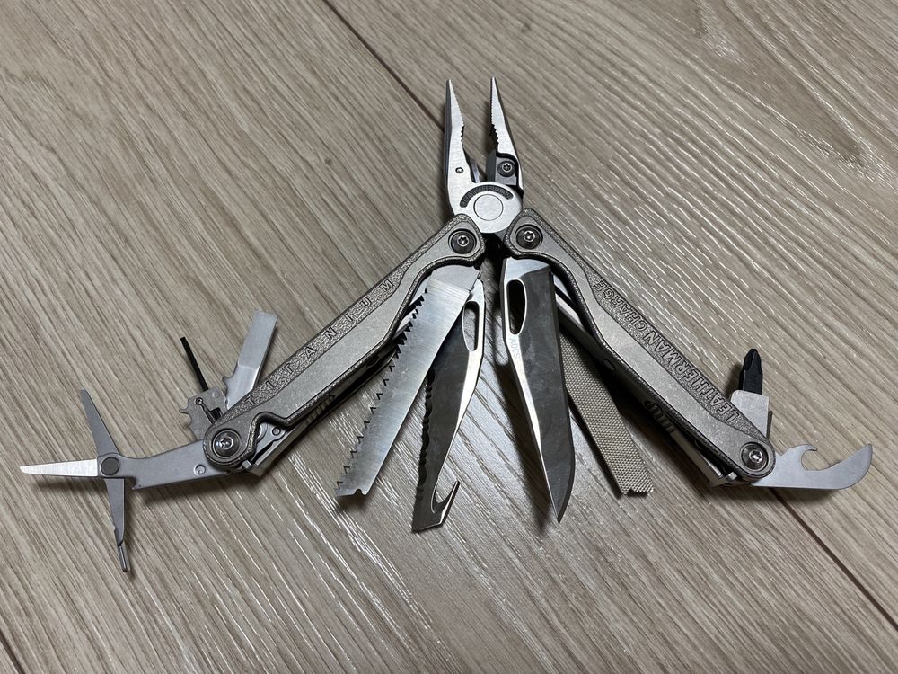 Leatherman Charge + TTi