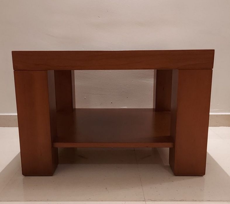 Mesa de Centro em Cerejeira