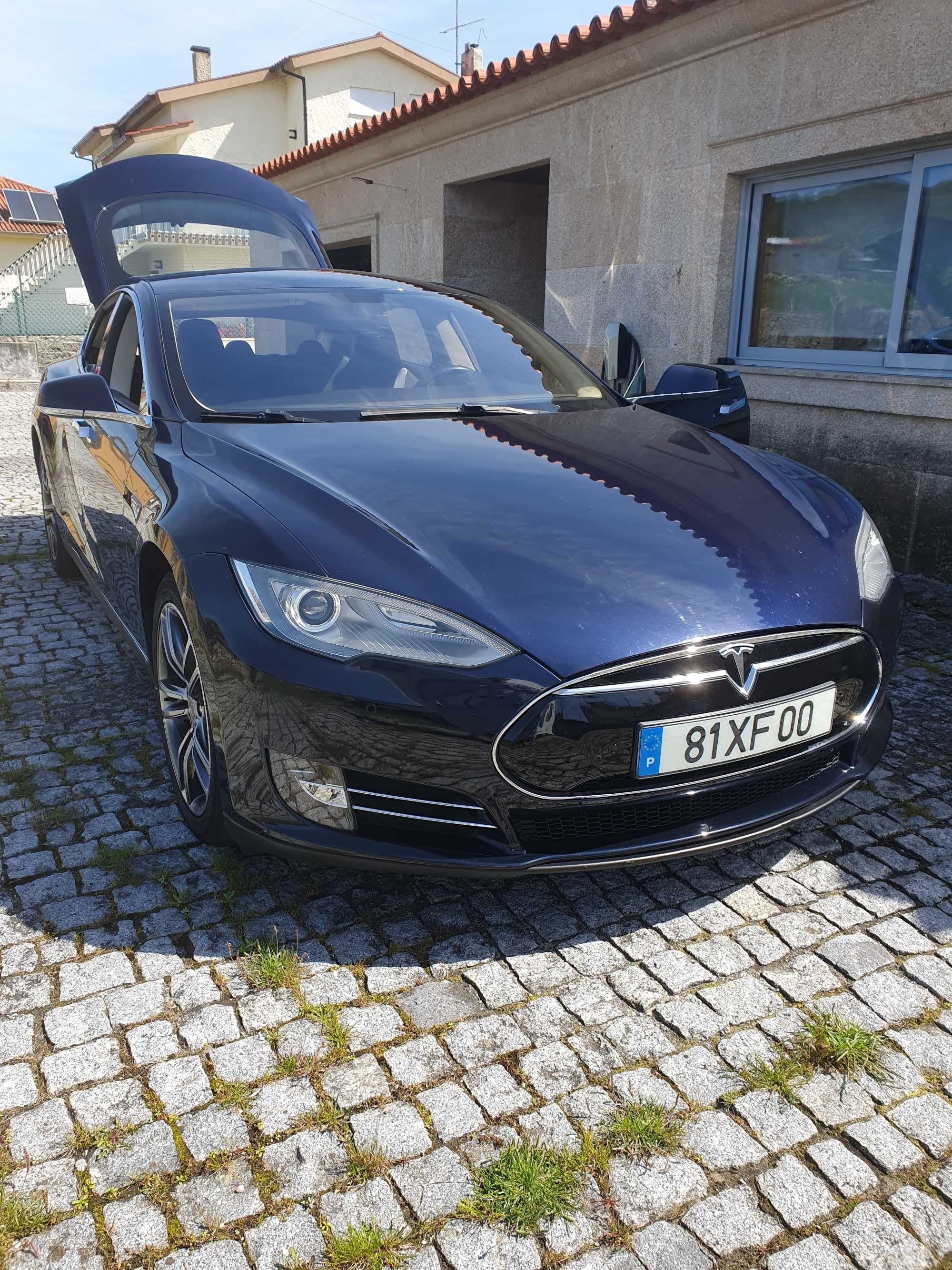 Tesla Model S - Venda Urgente