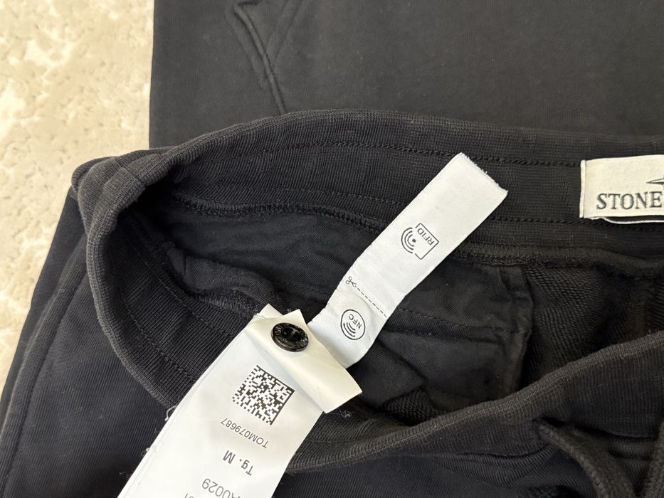 Продам костюм stone island оригинал размер М