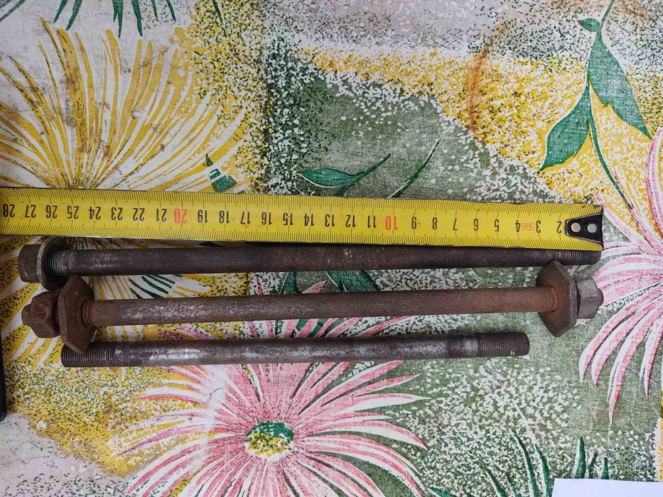 Болт длинный , гайка,втулки-8,10,12,15,18 мм. и больше