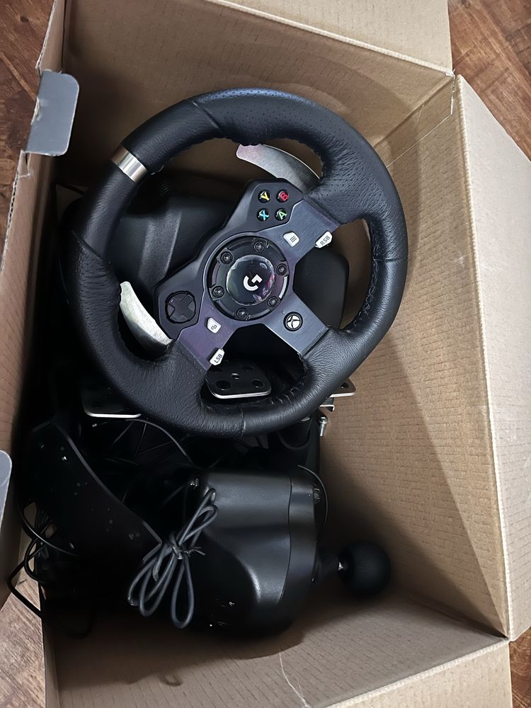 Kierownoca Logitech G920 plus drazek zmoany biegow plus stojak