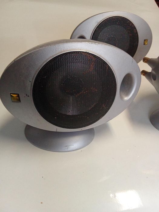 Conjunto de 3 Colunas Kef HTS2001