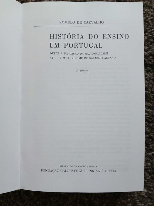 Livro História do Ensino em Portugal - duas edições