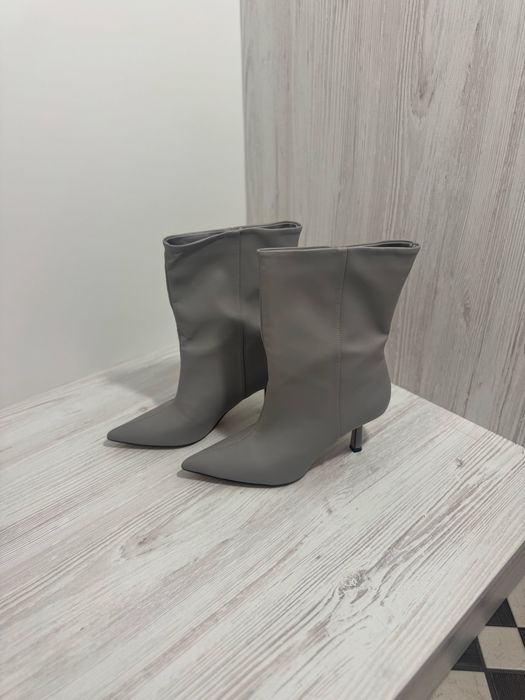 Ботильйони, черевики, сапоги h&m