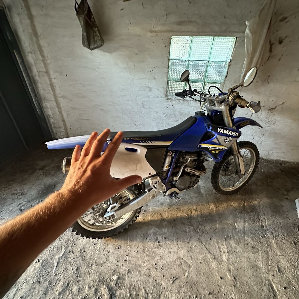 Yamaha wr250f enduro