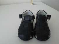 Sapatos de bebé Chicco novos