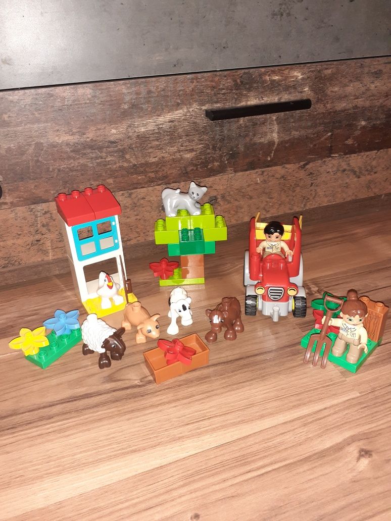 Lego Duplo Farma zwierzęta ludziki traktor z przyczepą