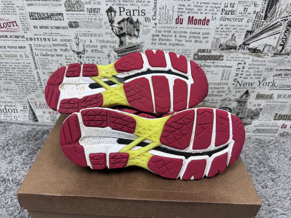 Кросівки Asics GEL-KAYANO 22 Розмір 41.5 / Original Взуття
