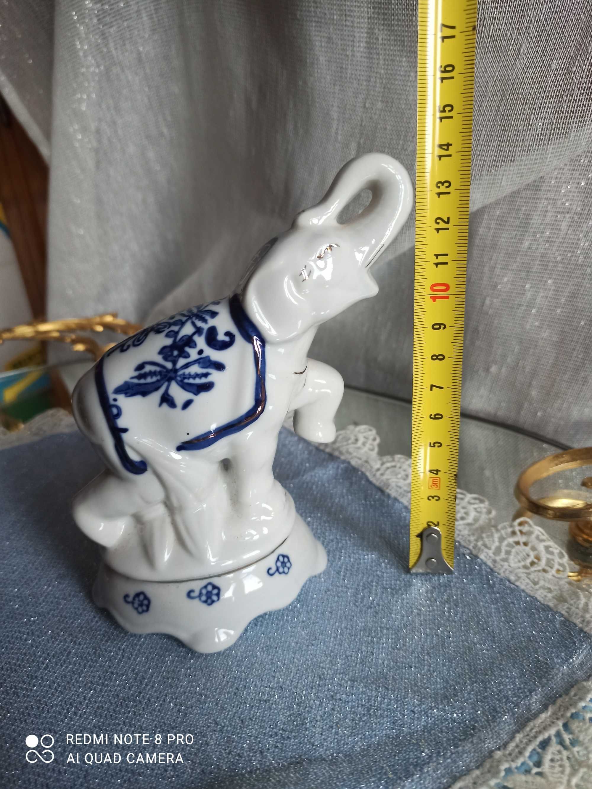 Słoń porcelanowy