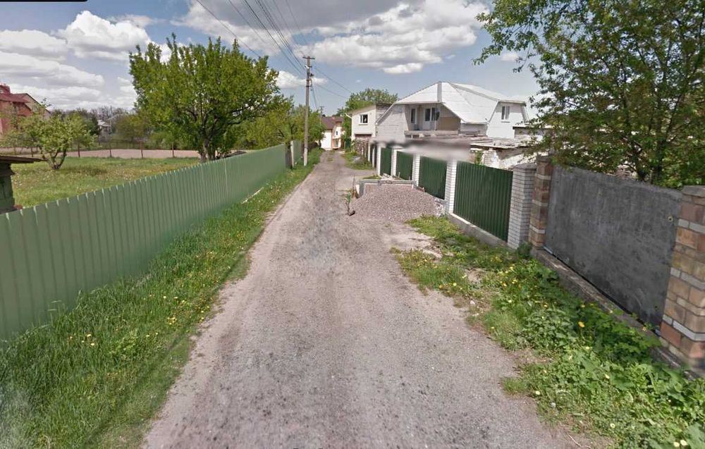 Земельна ділянка 13 соток з будинком у с. Крюківщина. Електрика, вода