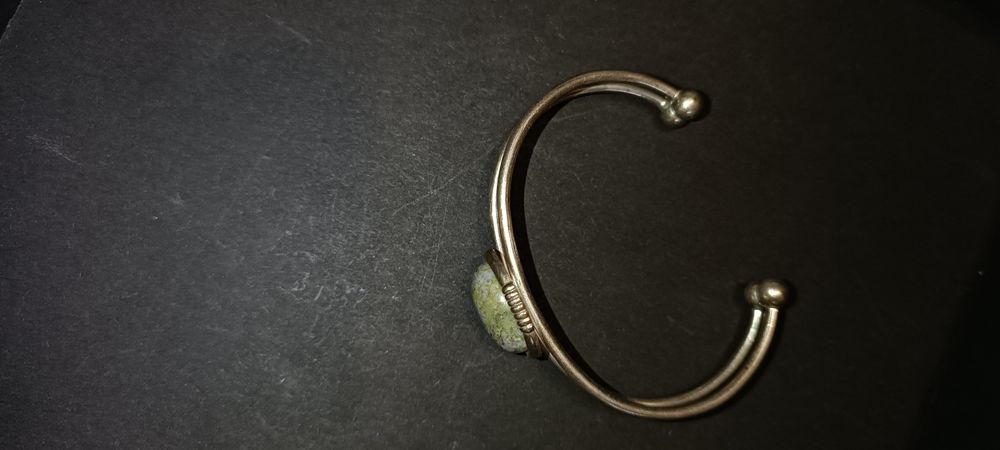 Браслет з натуральним каменем