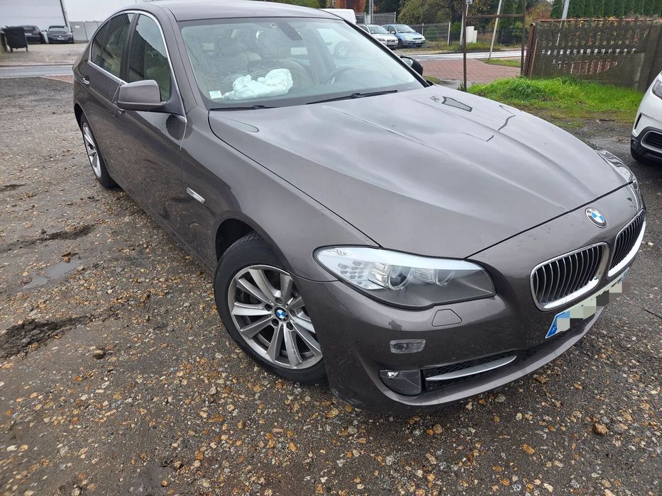 BMW Seria 5 520d 184 super stan niski przebieg