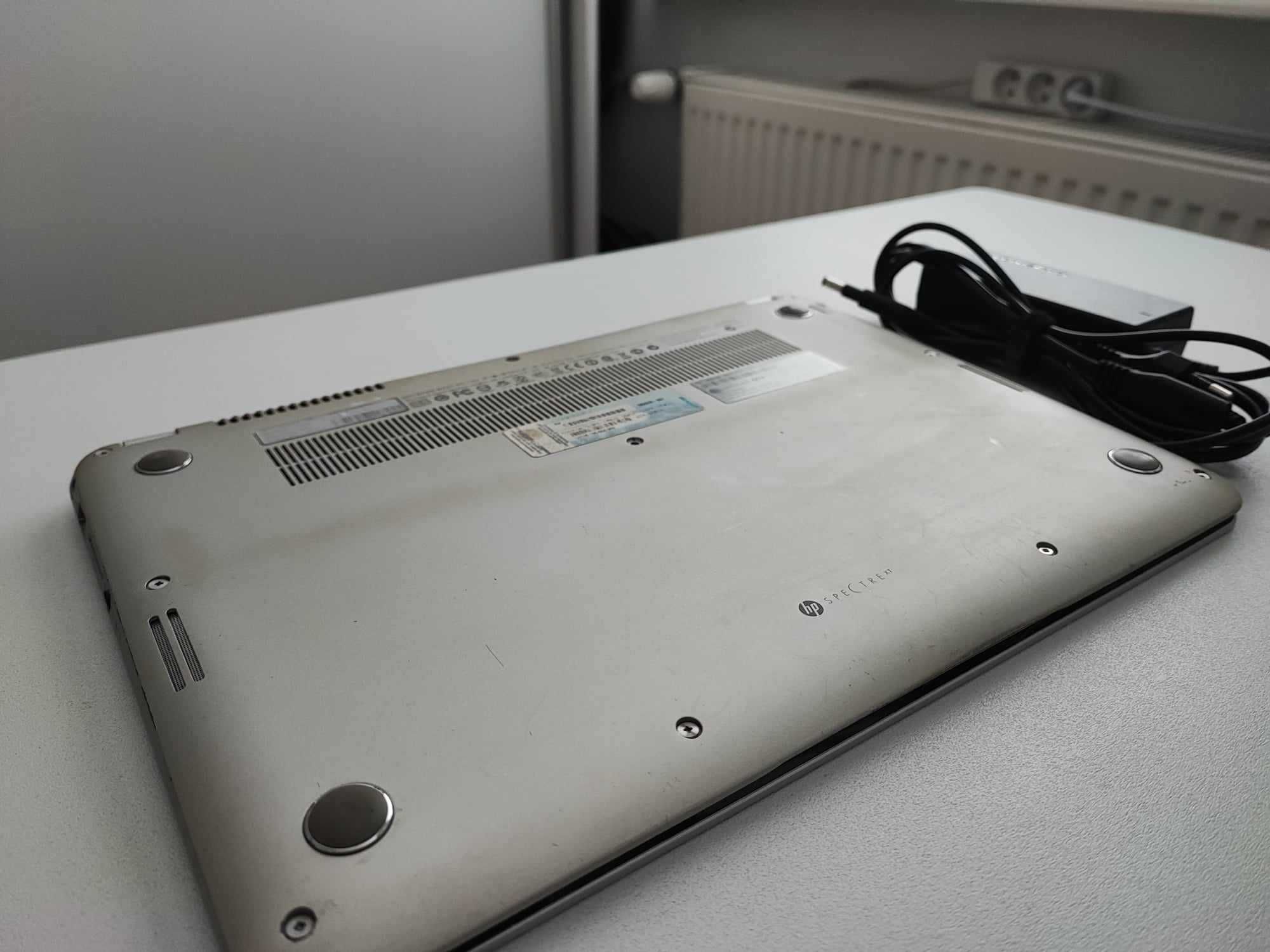 Laptop Spectre XT Pro 13-b000