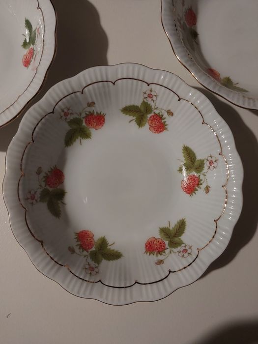 Miski 4 szt Wałbrzych