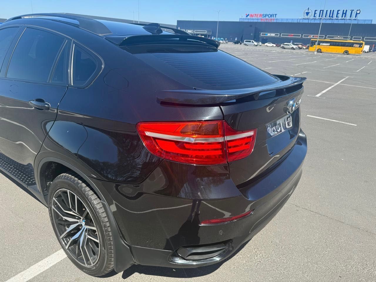 Автомобіль BMW X6M 50d