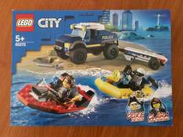 LEGO City 60272 Transport łodzi policji specjalnej.