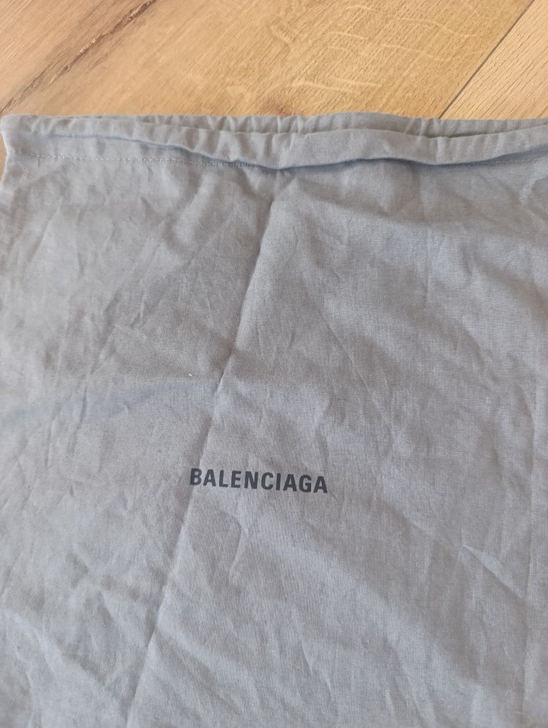 Worek torebka do ręki na plecy balenciaga modna