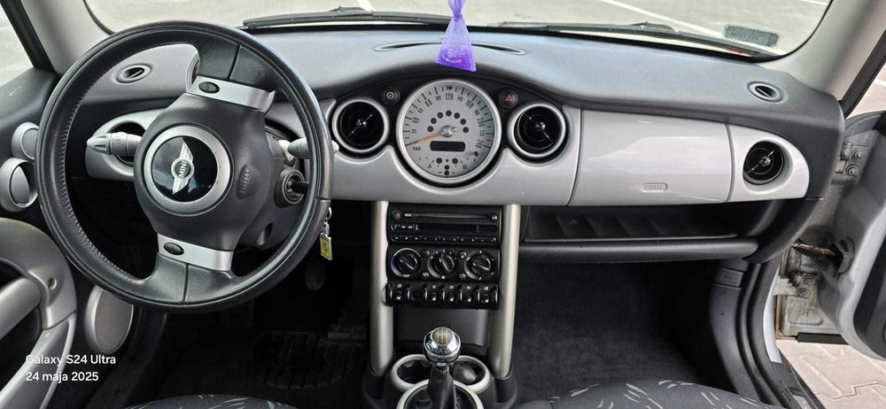 sprzedam MINI ONE 1,6 benzyna 2002 rok