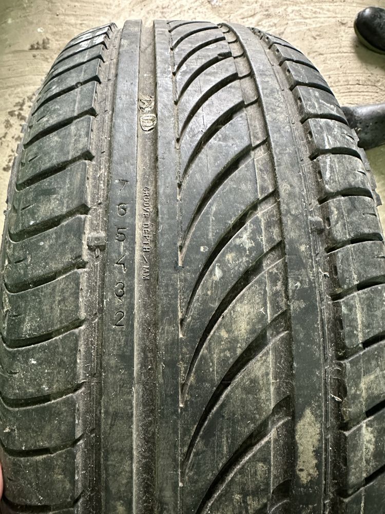 Продам резину 265/65R17