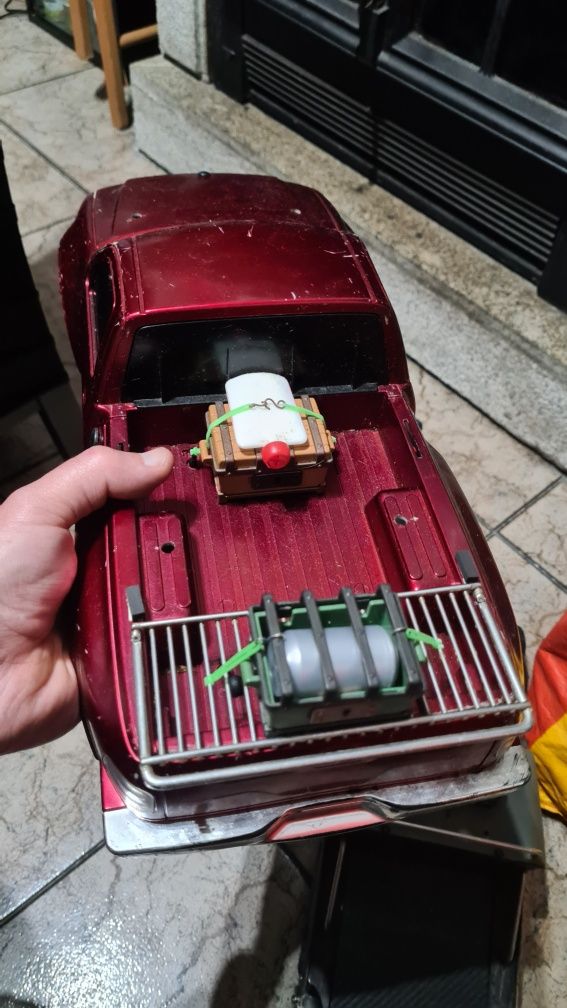 Vendo carro RC Crawler 1:10 RGT Custom