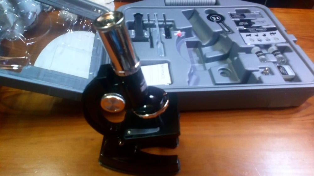 Microscópio para criança, marca Rik Rok