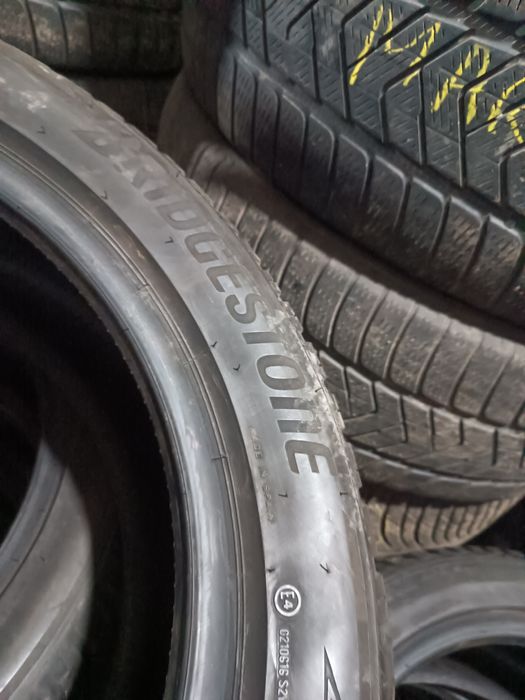 Шини зима Bridjestone 235/50/19 7mm 2022р.