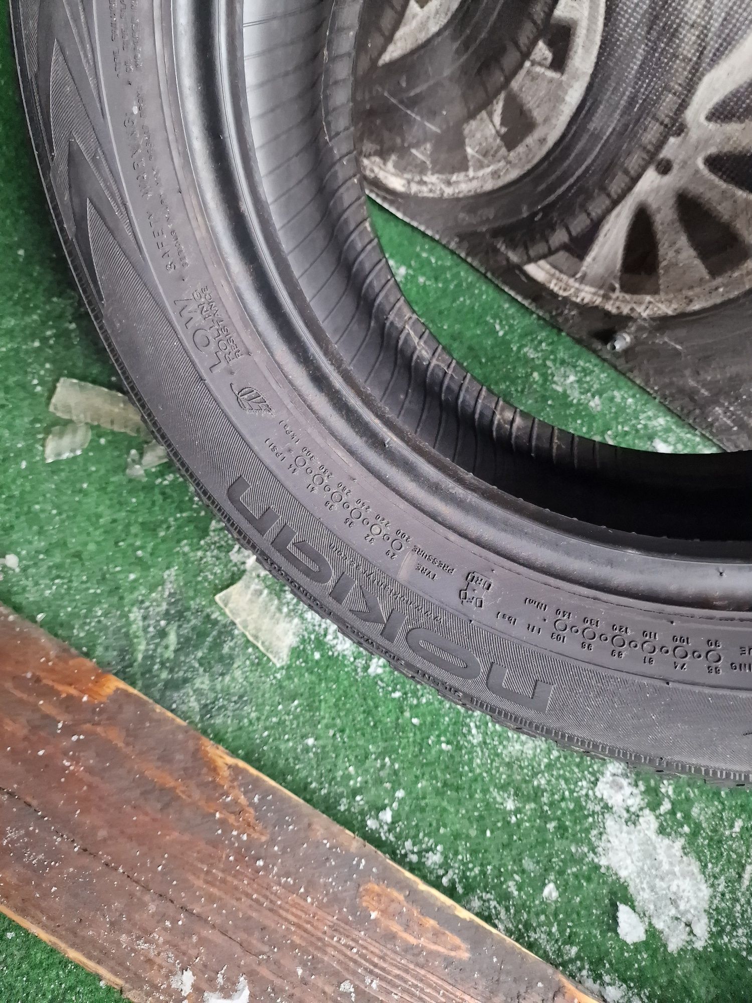 Opony zimowe 175/65/14 Nokian Para