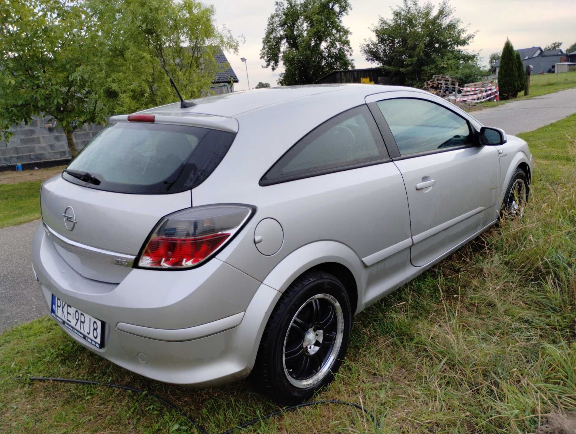 Opel Astra H GTC 1.8 140KM