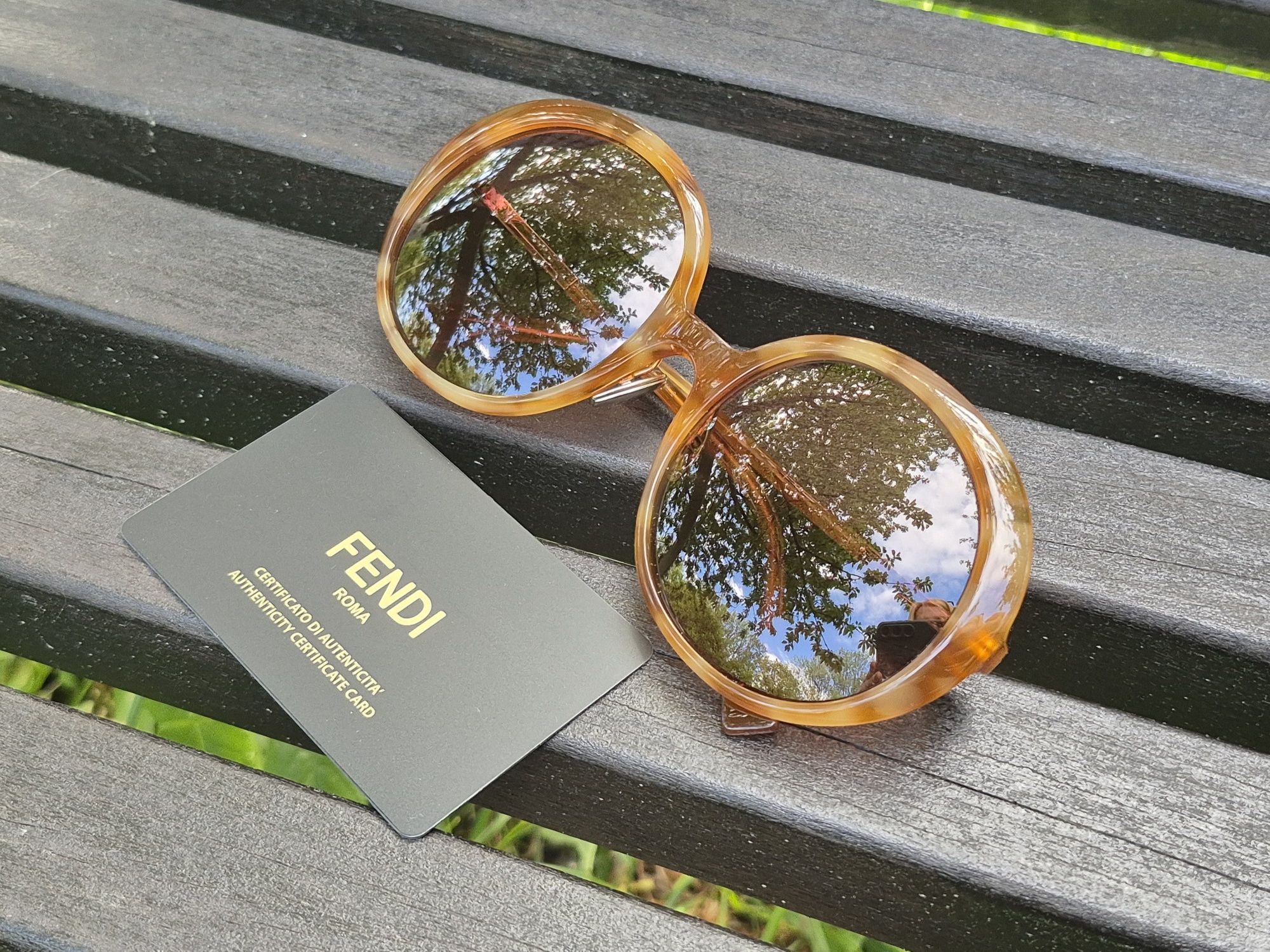 Duże okrągle damskie okulary przeciwsłonieczne FF0430/S Fendi!