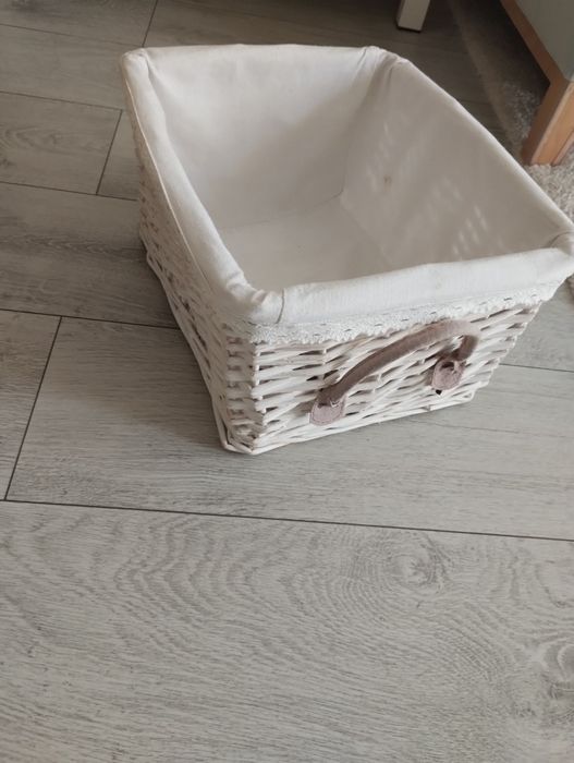 Przewijak niemowlęcy z komodą