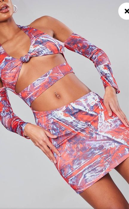 Відкрита сукня від plt