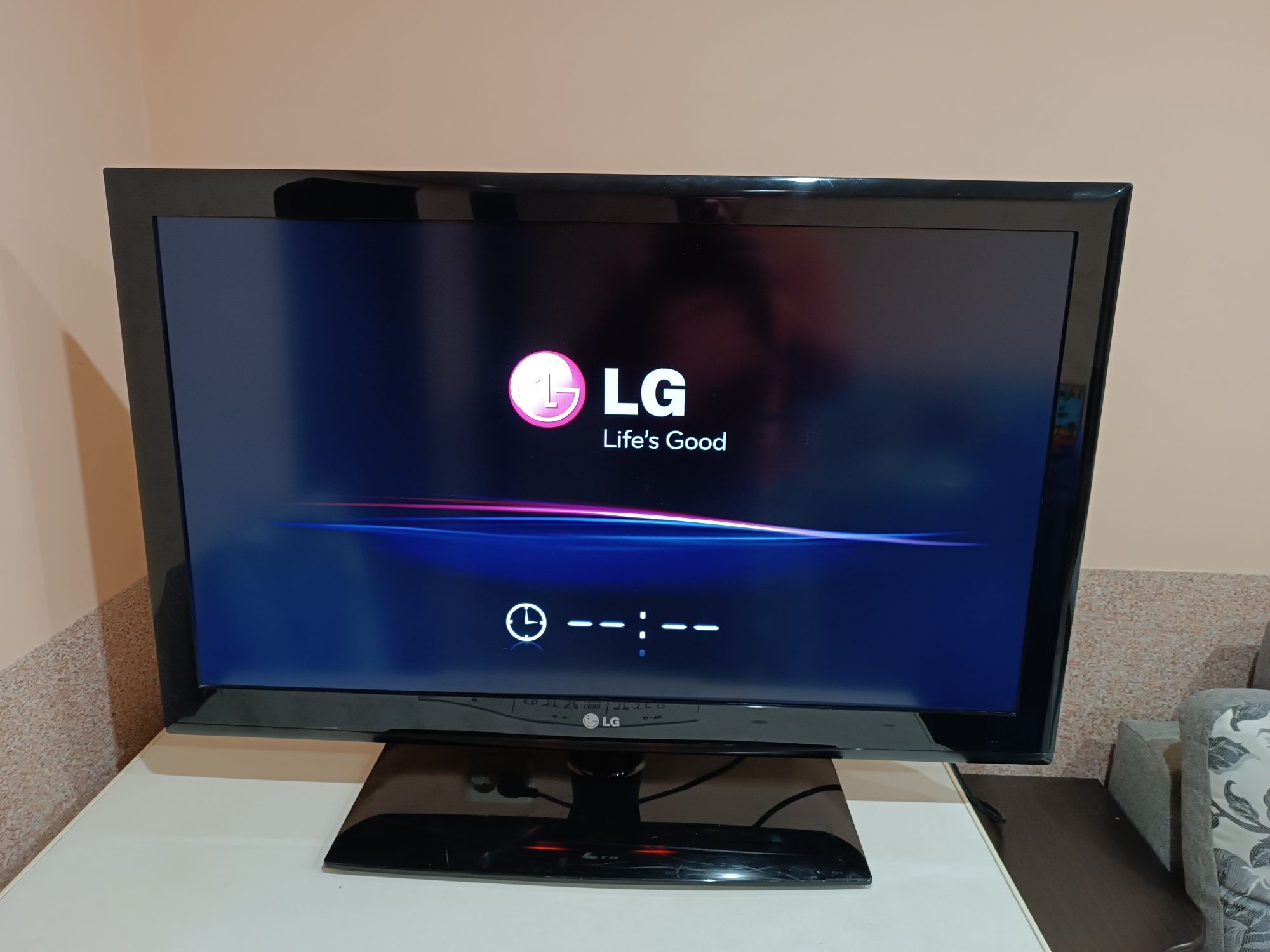 Продам телевізор LG