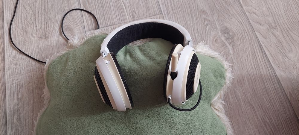 Оригінальні ігрові навушники Razer Kraken Pro V2 White