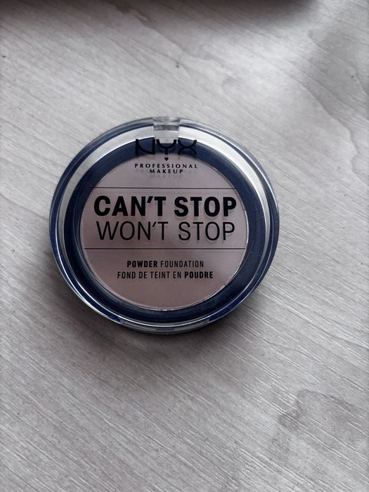 NYX Can’t stop won’t stop пудрова основа