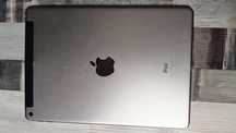 iPad a1567 zbity