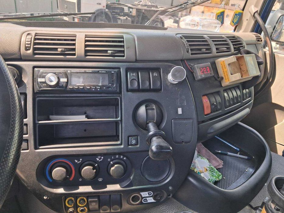 Продам авто DAF CF-75 с Mанипулятором ТЕРЕХ 120.2Е (заводской).