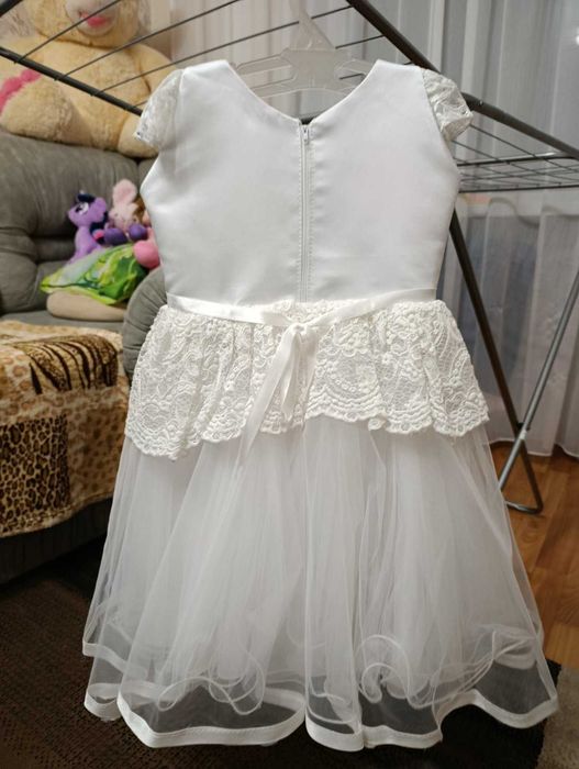 Плаття Сніжинка 104 розмір, для дівчинки 4 - 5 років.