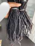 Dreades médio. Cabelo humano (Negro)