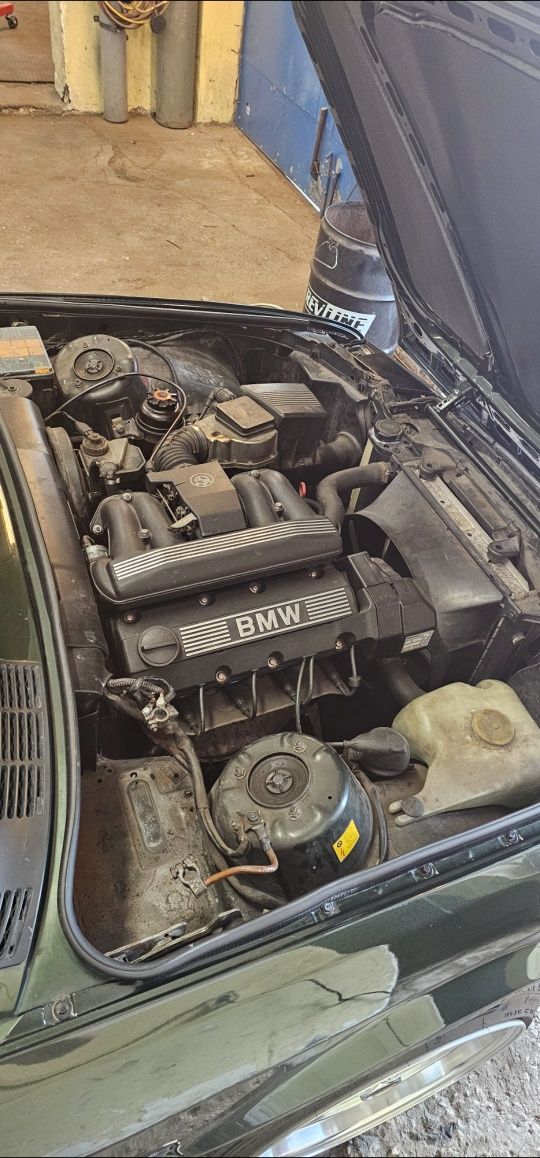 Silnik bmw e30 m40b18