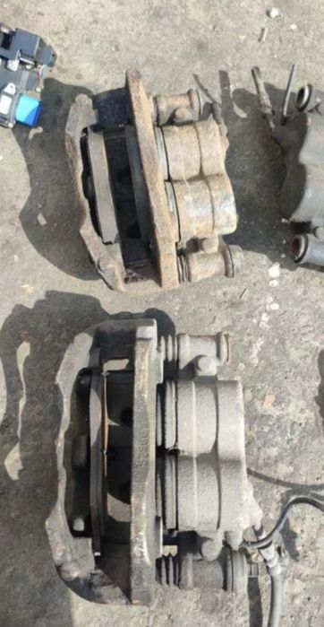 Суппорт передний Sprinter 906 Mercedes, Volkswagen Crafter Brembo