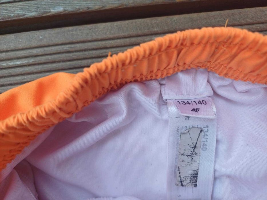 szorty krótkie spodenki kąpielowe kąpielówki chłopięce 4F rozm 134/140