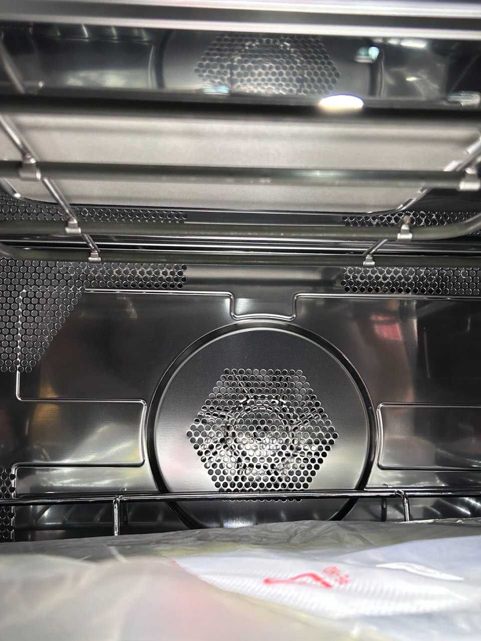 Духова шафа з мікрохвильовою піччю 2 в 1 Siemens IQ500 CM585AGS0