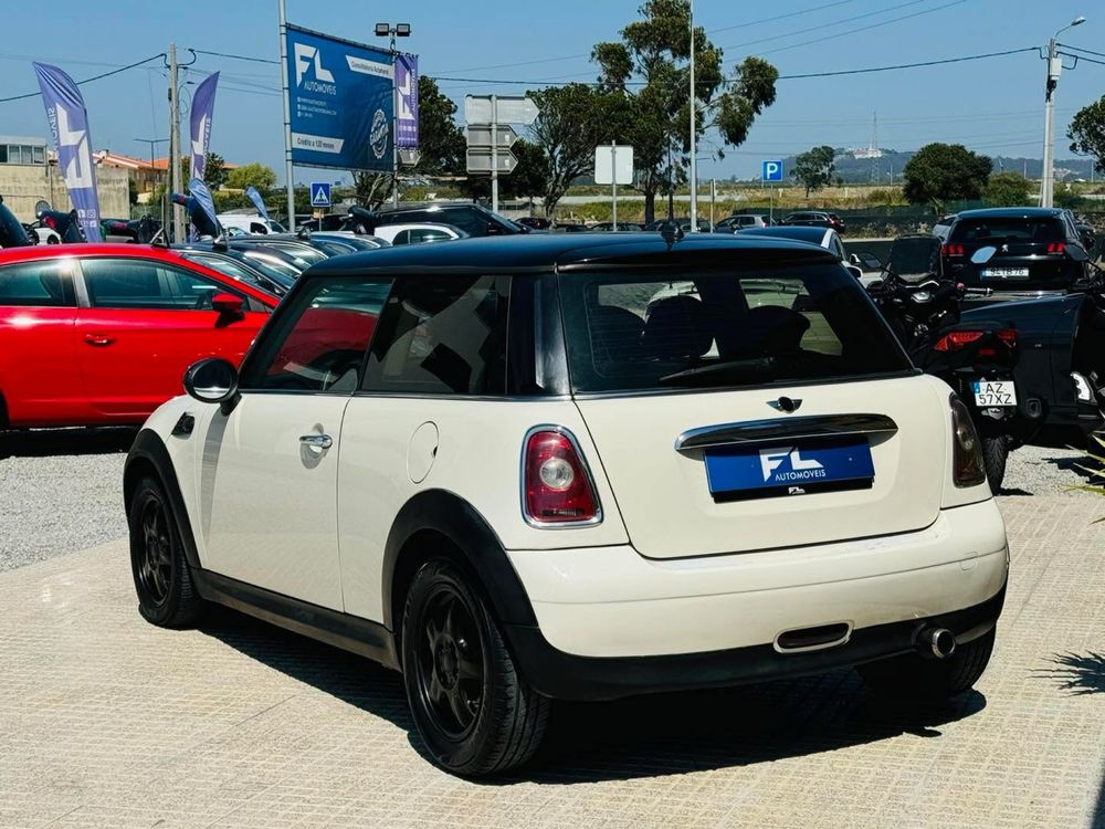 MINI COOPER 1.6 DIESEL