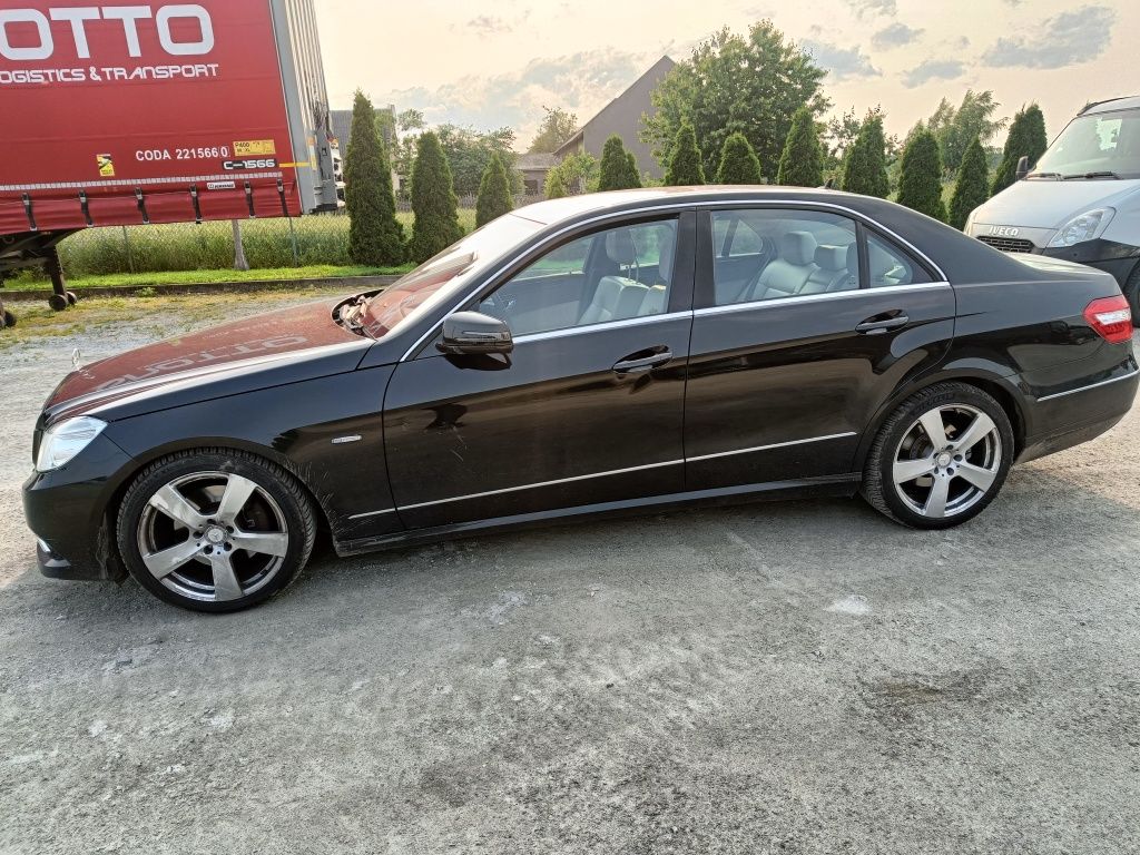 Karoseria Mercedes W212 AMG C197 Maska Zderzak Błotnik Drzwi Wysyłka