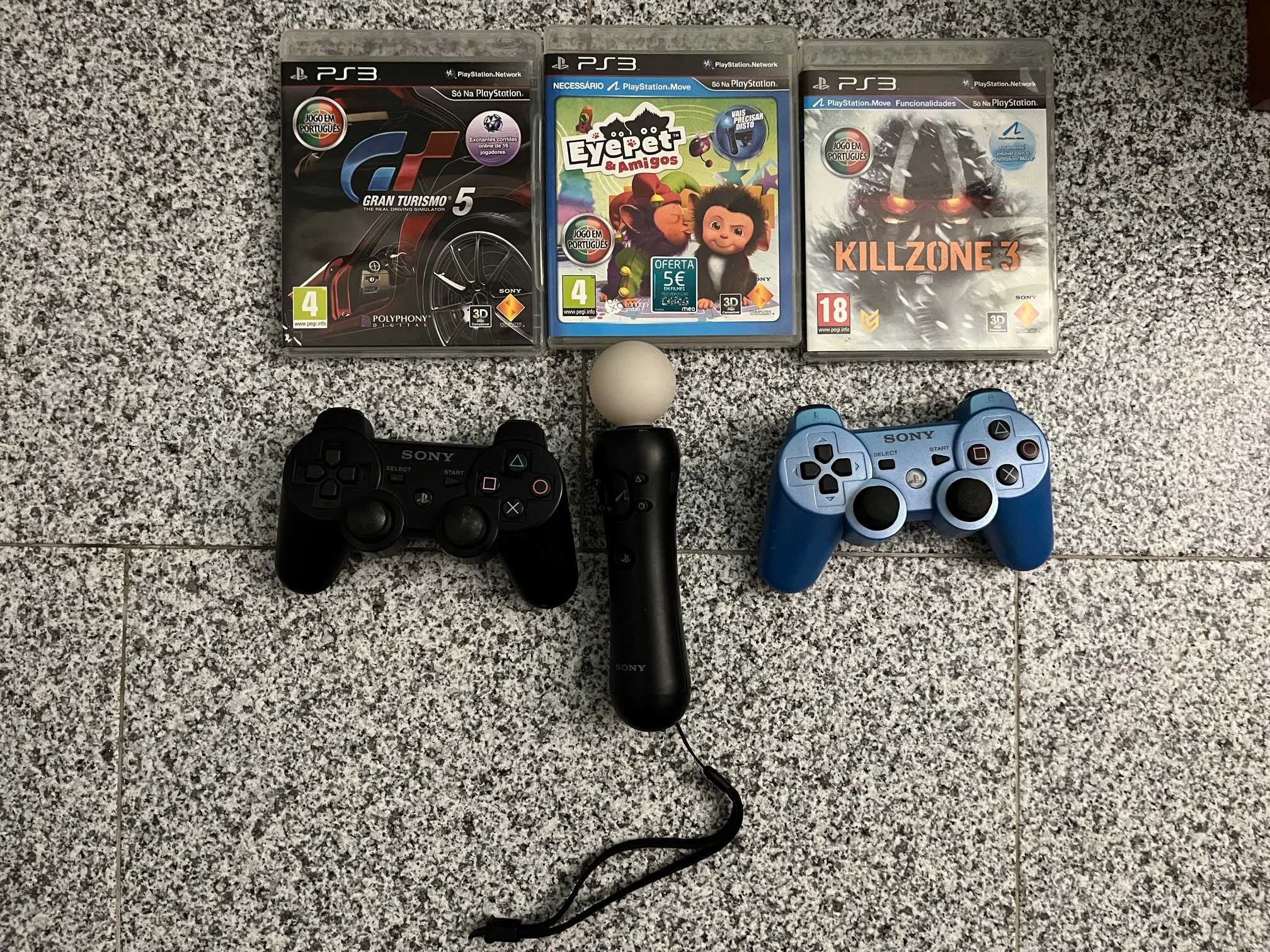 Consola de Jogos PS3 em Bom estado Desbloqueada com Vários extras