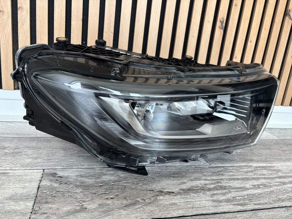Ford Connect Mk3 lampa prawy przod Full led europa