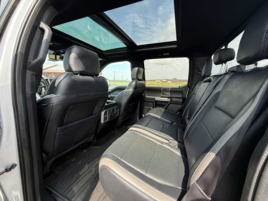 Ford F-150 Raptor SuperCrew      2018