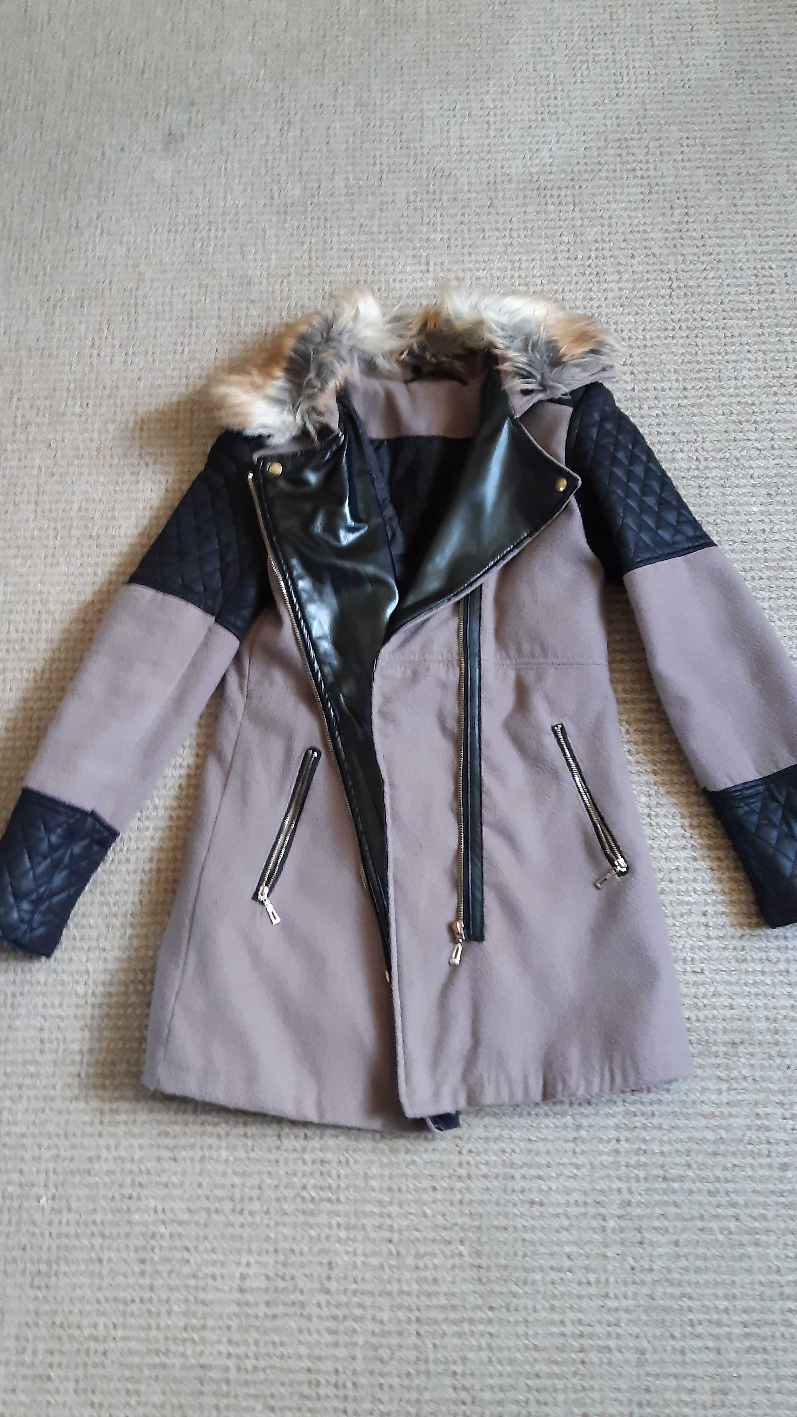 Płaszcz  kurtka zimowa z futerkiem rozmiar M